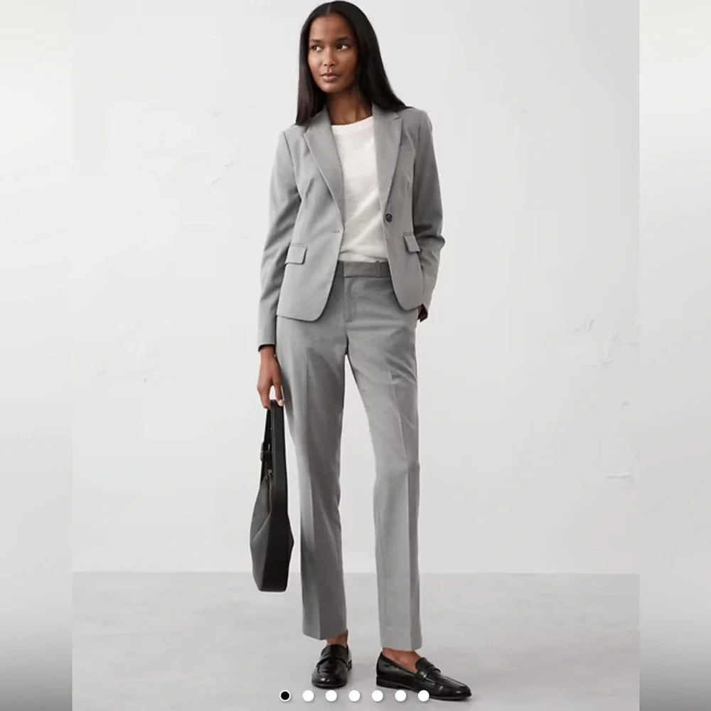 Women’s Banana Republic Striped Pants - Picture 4 of 6